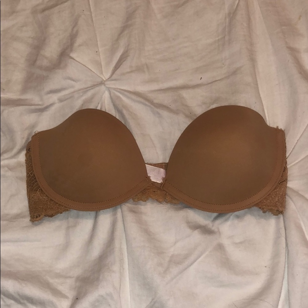 Strap less tan bra